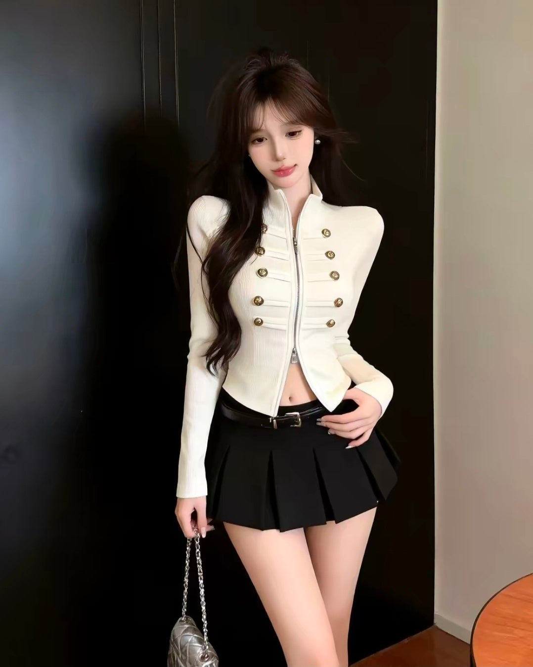 ナポレオンテイストジップアップニット